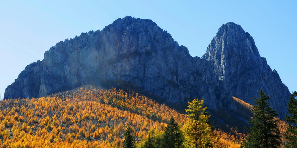 8 稻城亚丁的秋色 2_调整大小.jpg